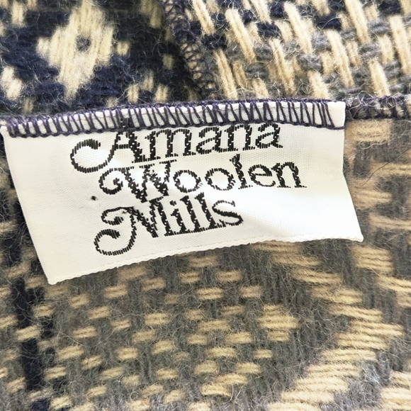 Vintage ✨️ Amana Woolen Mills Men\'s Wool Geometric Patterned Scarf